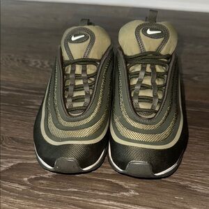 Nike Olive Green Sneakers
